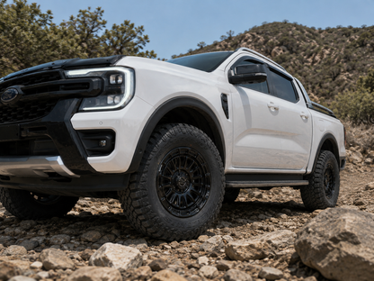 BLACK RHINO - RIVAL (Matte Black Gloss Black Lip)